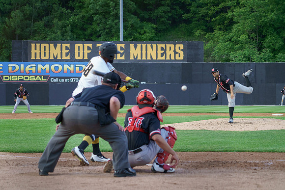 06 07 2018 Miners Ball Game 052
