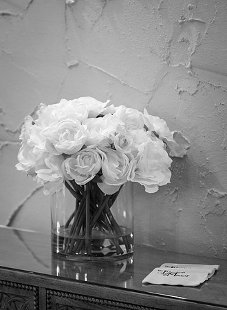 B&W 004